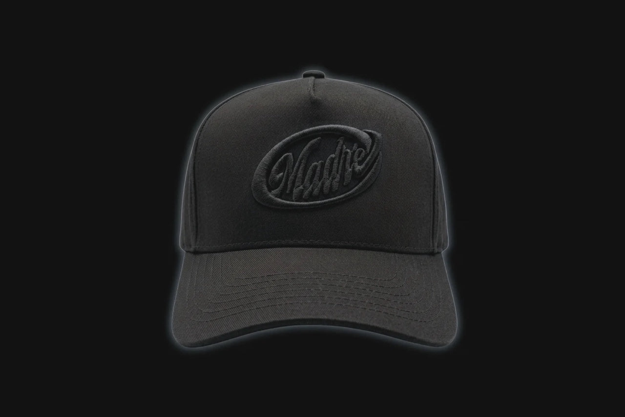 MADRÉ ALL BLACK CAP